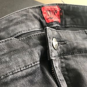 Tripp Torrid Black Skinny zipper Pocket Jean pant